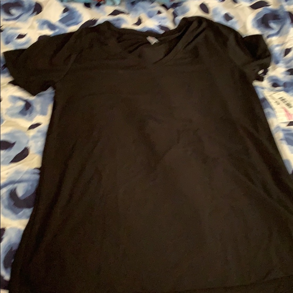LuLaRoe M NWT Black Christy T